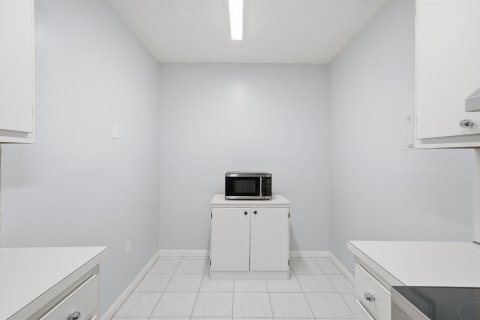 Купить кондоминиум в Холливуд, Флорида 3 комнаты, 92.53м2, № 2146017 - фото 13