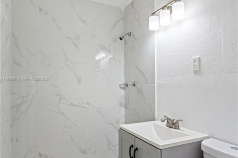 Villa ou maison à vendre à Opa-locka, Floride: 4 chambres, 134.52 m2 № 1897046 - photo 15
