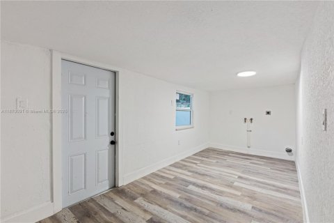 Villa ou maison à vendre à Opa-locka, Floride: 4 chambres, 134.52 m2 № 1897046 - photo 20