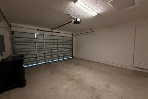 Villa ou maison à louer à Port St. Lucie, Floride: 2 chambres, 159.42 m2 № 2249785 - photo 13
