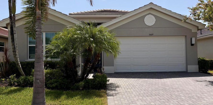 Villa ou maison à Port St. Lucie, Floride 2 chambres, 159.42 m2 № 2249785
