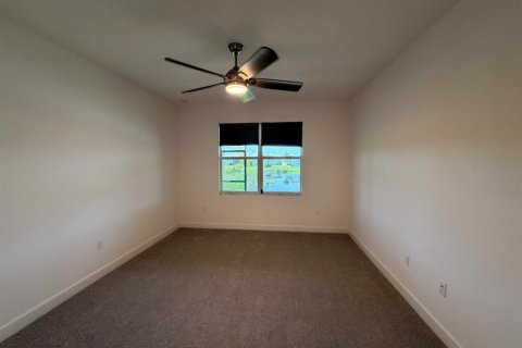Villa ou maison à louer à Port St. Lucie, Floride: 2 chambres, 159.42 m2 № 2249785 - photo 8