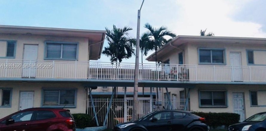 Кондоминиум с 2 спальнями в Майами-Бич, Флорида № 2068683