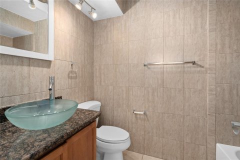 Condominio en venta en Orlando, Florida, 2 dormitorios, 99.87 m2 № 2156354 - foto 17