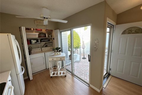 Townhouse in Bradenton, Florida 2 bedrooms, 127.09 sq.m. № 1516135 - photo 13