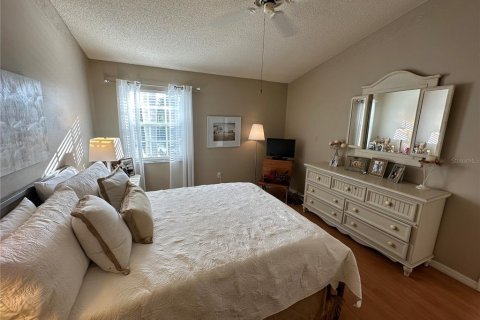 Townhouse in Bradenton, Florida 2 bedrooms, 127.09 sq.m. № 1516135 - photo 15