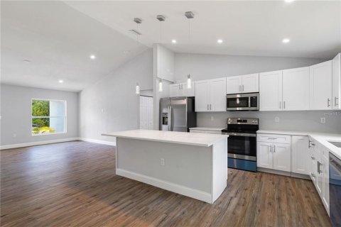 Villa ou maison à louer à Port Charlotte, Floride: 3 chambres, 140 m2 № 2102385 - photo 3