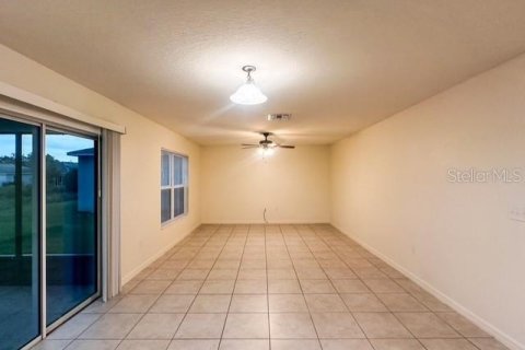 House in Groveland, Florida 3 bedrooms, 182 sq.m. № 1899633 - photo 3