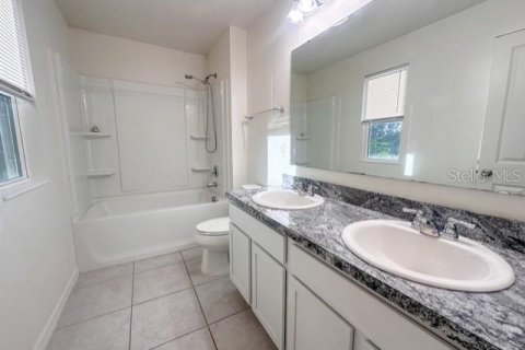 Villa ou maison à louer à Groveland, Floride: 3 chambres, 182 m2 № 1899633 - photo 8