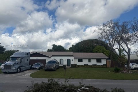 Villa ou maison à vendre à Homestead, Floride: 4 chambres, 167.69 m2 № 1985907 - photo 4