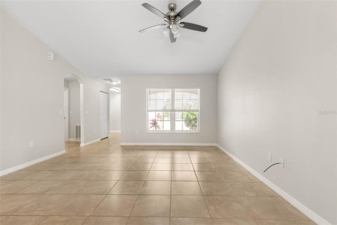 Immobilier commercial à vendre à Palm Coast, Floride: 8 chambres, 284.56 m2 № 1843608 - photo 12