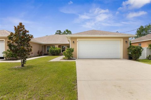 Immobilier commercial à vendre à Palm Coast, Floride: 8 chambres, 284.56 m2 № 1843608 - photo 2