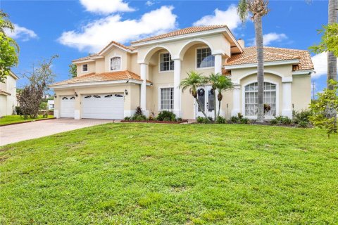 Casa en Orlando, Florida 6 dormitorios, 330.17 m2 № 2291231