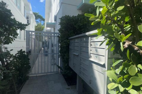 Condominio en venta en Miami Beach, Florida, 1 dormitorio, 42.55 m2 № 1503802 - foto 6