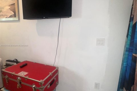Condominio en venta en Miami Beach, Florida, 1 dormitorio, 42.55 m2 № 1503802 - foto 11