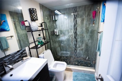 Condo in Saint Pete Beach, Florida, 3 bedrooms  № 1539932 - photo 24