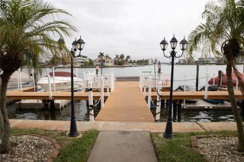 Condo in Saint Pete Beach, Florida, 3 bedrooms  № 1539932 - photo 7