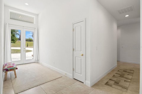 House in Clermont, Florida 4 bedrooms, 257.25 sq.m. № 2236074 - photo 8