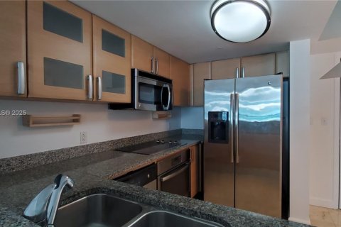 Copropriété à vendre à Miami, Floride: 1 chambre, 73.49 m2 № 2038676 - photo 3
