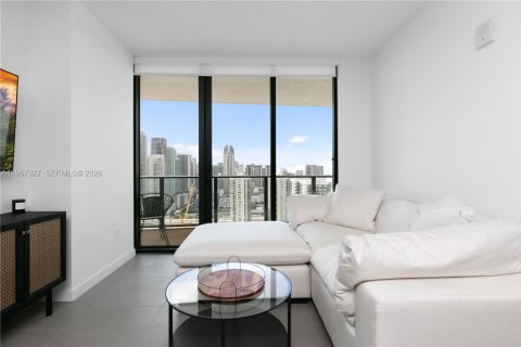 Condominio en alquiler en Miami, Florida, 2 dormitorios, 81.57 m2 № 2085091 - foto 10