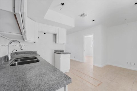 Купить виллу или дом в Холливуд, Флорида 3 спальни, 83.61м2, № 1971200 - фото 20