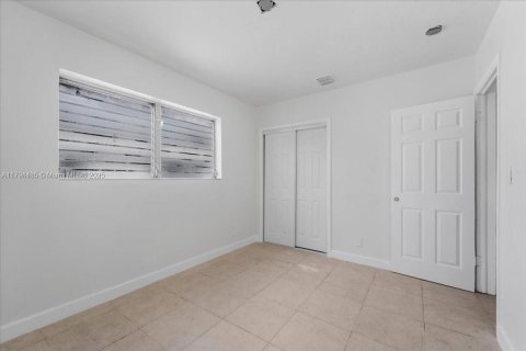 Купить виллу или дом в Холливуд, Флорида 3 спальни, 83.61м2, № 1971200 - фото 24