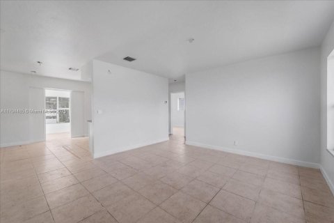 Купить виллу или дом в Холливуд, Флорида 3 спальни, 83.61м2, № 1971200 - фото 28