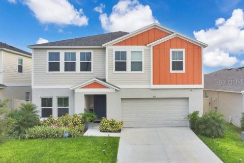 Casa en alquiler en Haines City, Florida, 6 dormitorios, 358.51 m2 № 1900504 - foto 1