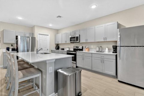 Casa en alquiler en Haines City, Florida, 6 dormitorios, 358.51 m2 № 1900504 - foto 25