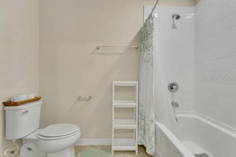 Casa en alquiler en Haines City, Florida, 6 dormitorios, 358.51 m2 № 1900504 - foto 27