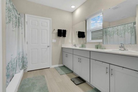 Casa en alquiler en Haines City, Florida, 6 dormitorios, 358.51 m2 № 1900504 - foto 22