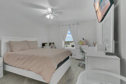 Casa en alquiler en Haines City, Florida, 6 dormitorios, 358.51 m2 № 1900504 - foto 6