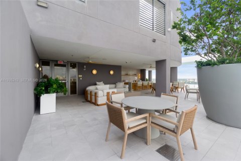 Купить кондоминиум в Майами, Флорида 1 спальня, 54.07м2, № 1997504 - фото 30