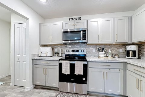 Casa en venta en Kissimmee, Florida, 3 dormitorios, 115.94 m2 № 1907003 - foto 17