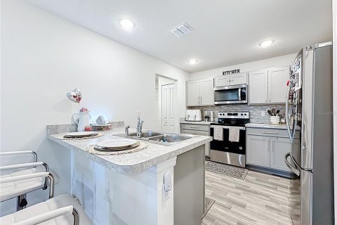 Casa en venta en Kissimmee, Florida, 3 dormitorios, 115.94 m2 № 1907003 - foto 16