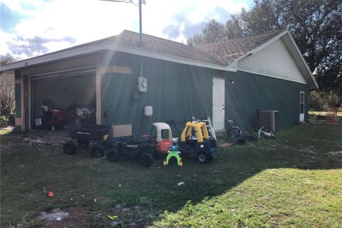 House in Plant City, Florida 3 bedrooms, 187.66 sq.m. № 1869235 - photo 17