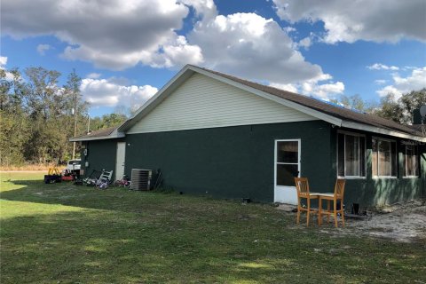 House in Plant City, Florida 3 bedrooms, 187.66 sq.m. № 1869235 - photo 16