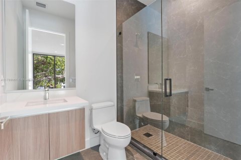 Touwnhouse à vendre à Miami, Floride: 3 chambres, 208.75 m2 № 1645366 - photo 19