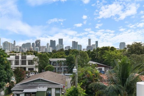 Touwnhouse à vendre à Miami, Floride: 3 chambres, 208.75 m2 № 1645366 - photo 25