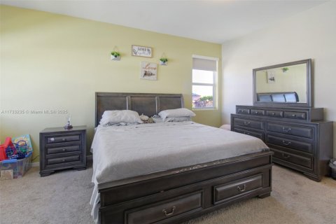 House in Homestead, Florida 4 bedrooms, 201.04 sq.m. № 1703644 - photo 15