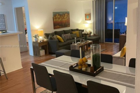 Condominio en Doral, Florida, 2 dormitorios  № 2044680
