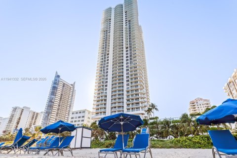 Снять в аренду кондоминиум в Майами-Бич, Флорида 1 спальня, 75.07м2, № 1998688 - фото 24