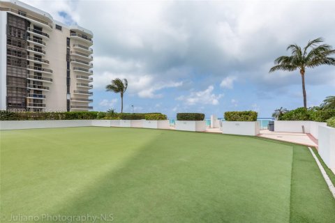 Снять в аренду кондоминиум в Майами-Бич, Флорида 1 спальня, 75.07м2, № 1998688 - фото 28