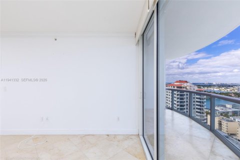Снять в аренду кондоминиум в Майами-Бич, Флорида 1 спальня, 75.07м2, № 1998688 - фото 8
