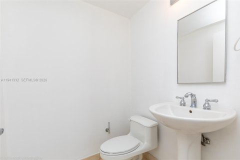 Снять в аренду кондоминиум в Майами-Бич, Флорида 1 спальня, 75.07м2, № 1998688 - фото 12