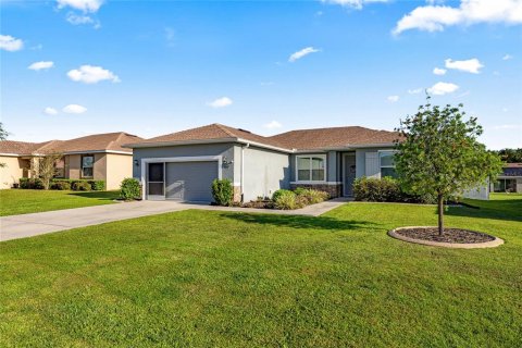 House in Ocala, Florida 3 bedrooms, 150.41 sq.m. № 1903467 - photo 2