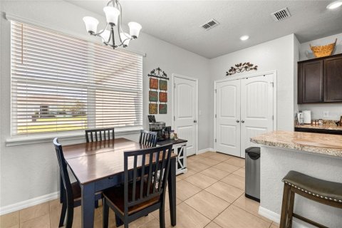 House in Ocala, Florida 3 bedrooms, 150.41 sq.m. № 1903467 - photo 10