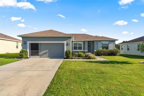 House in Ocala, Florida 3 bedrooms, 150.41 sq.m. № 1903467 - photo 1