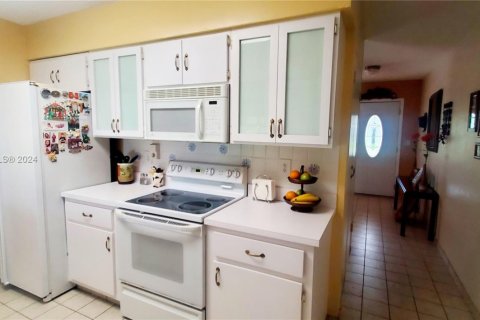 Casa en venta en Tamarac, Florida, 2 dormitorios, 175.03 m2 № 1412199 - foto 20