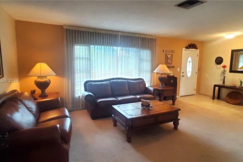 Casa en venta en Tamarac, Florida, 2 dormitorios, 175.03 m2 № 1412199 - foto 9